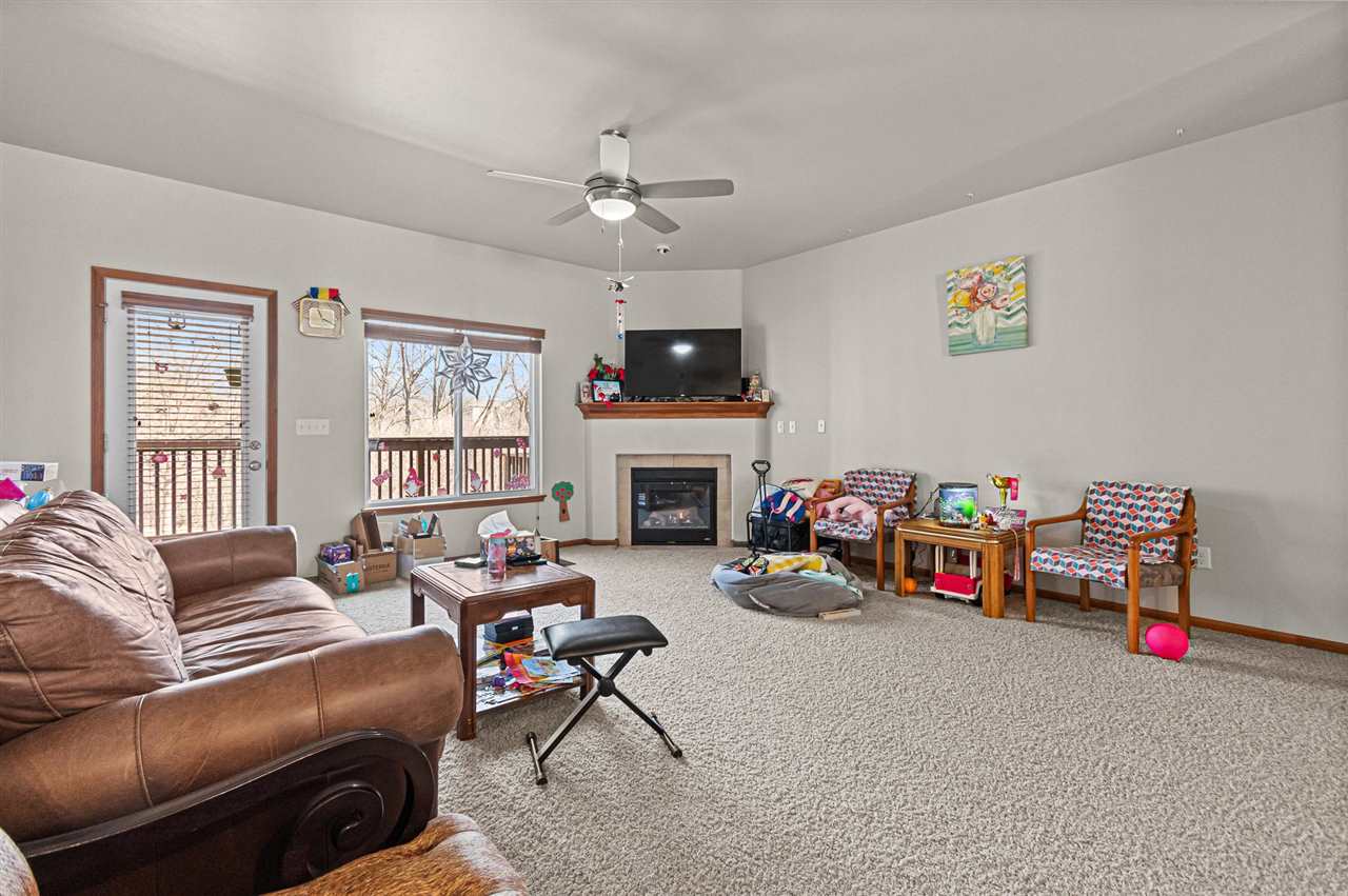 908 Ryan Ct