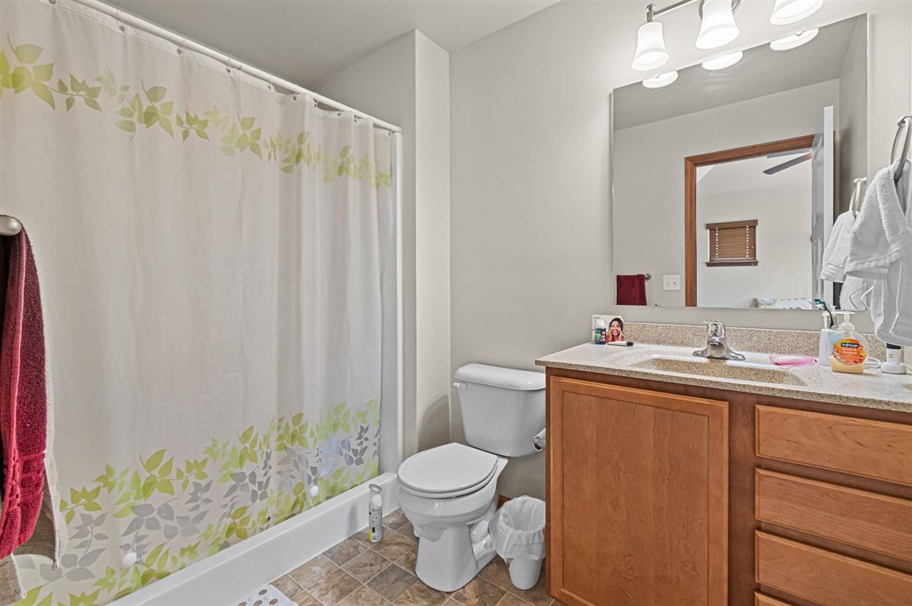 908 Ryan Ct