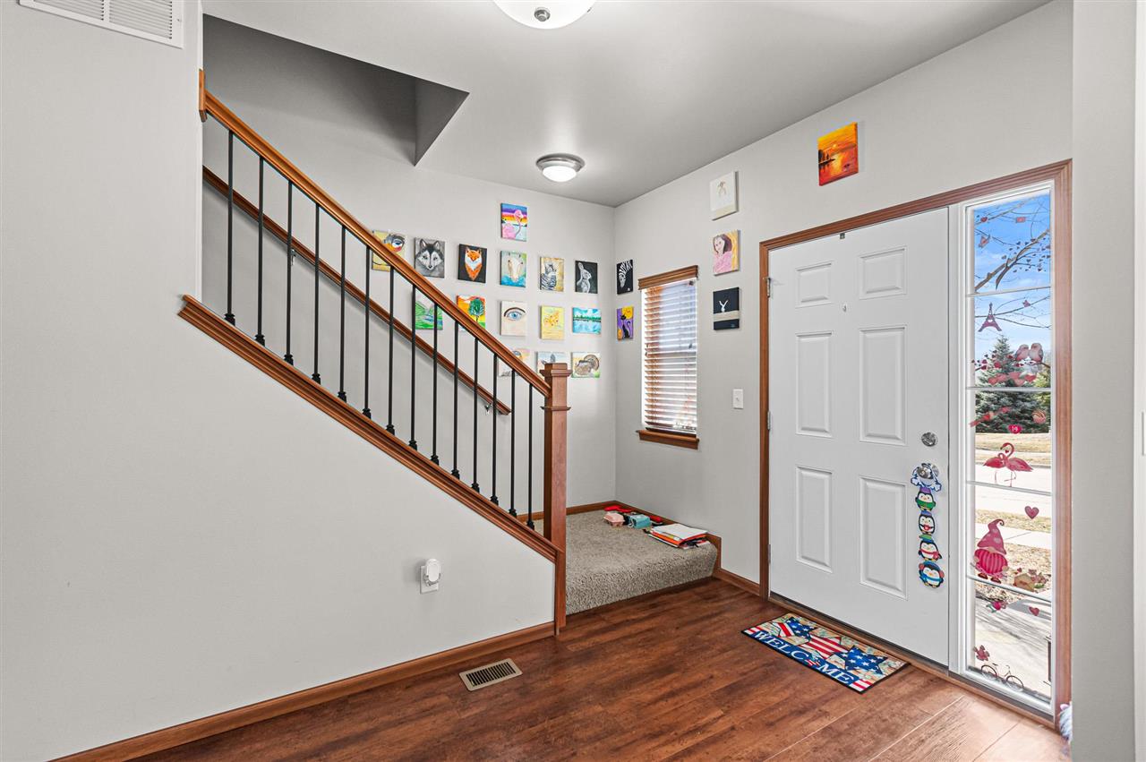 908 Ryan Ct