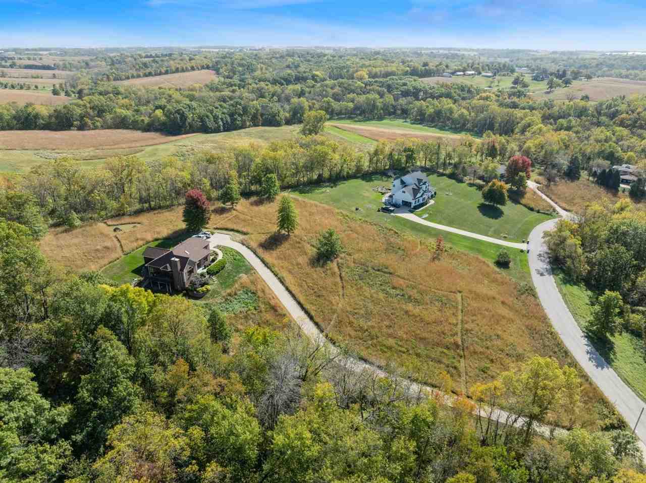 4691 Running Deer Woods NE
