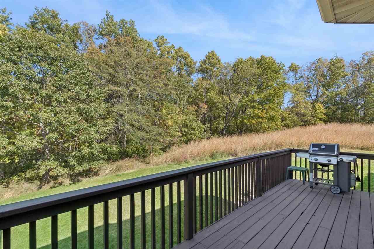 4691 Running Deer Woods NE