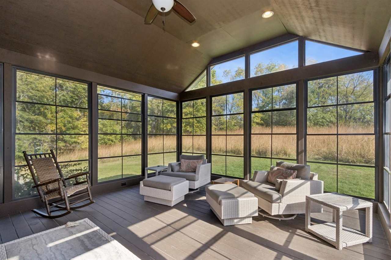 4691 Running Deer Woods NE
