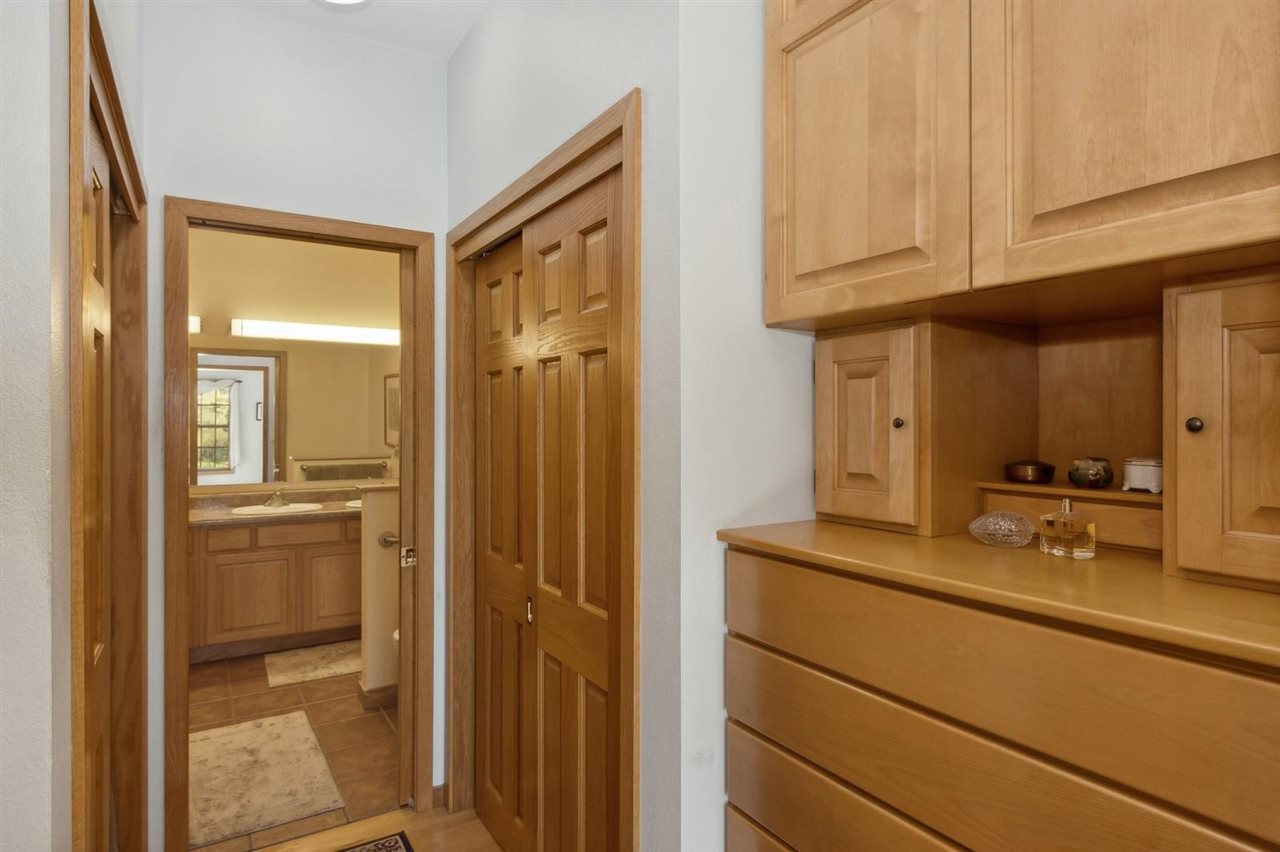 4691 Running Deer Woods NE