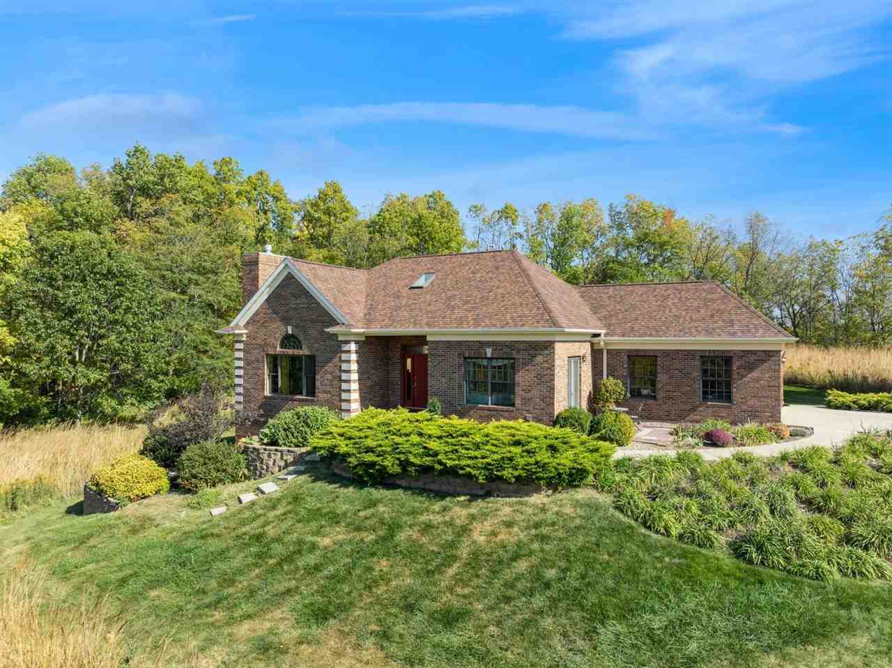 4691 Running Deer Woods NE