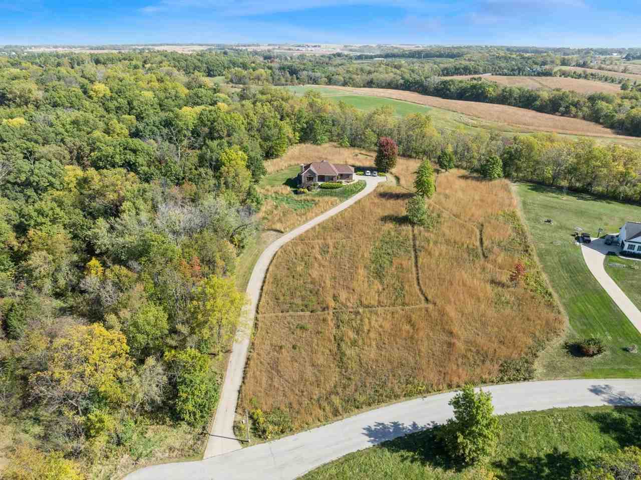 4691 Running Deer Woods NE