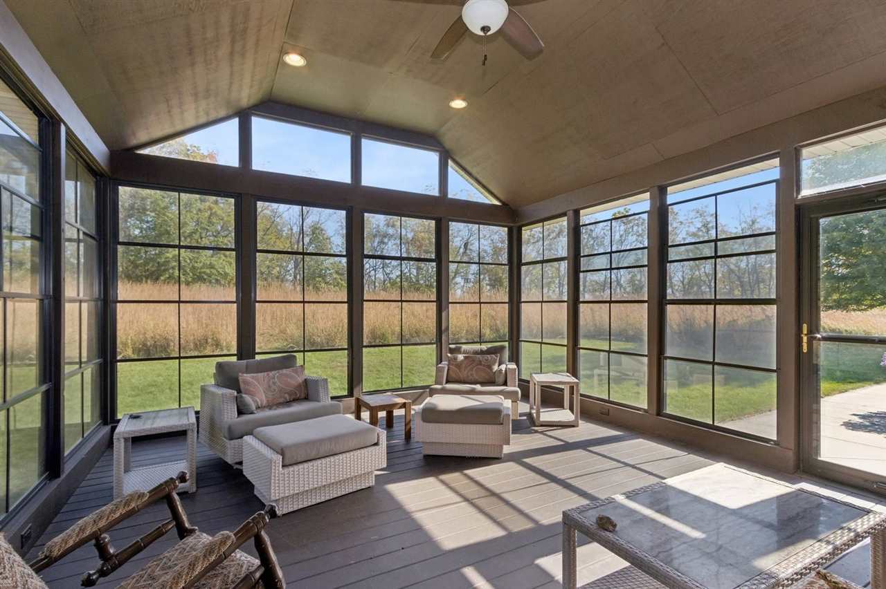 4691 Running Deer Woods NE