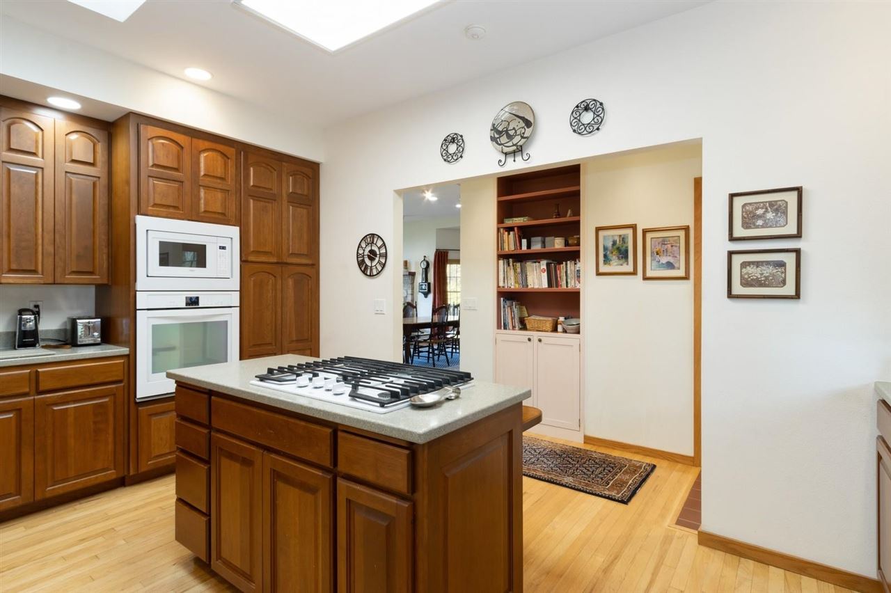 4691 Running Deer Woods NE