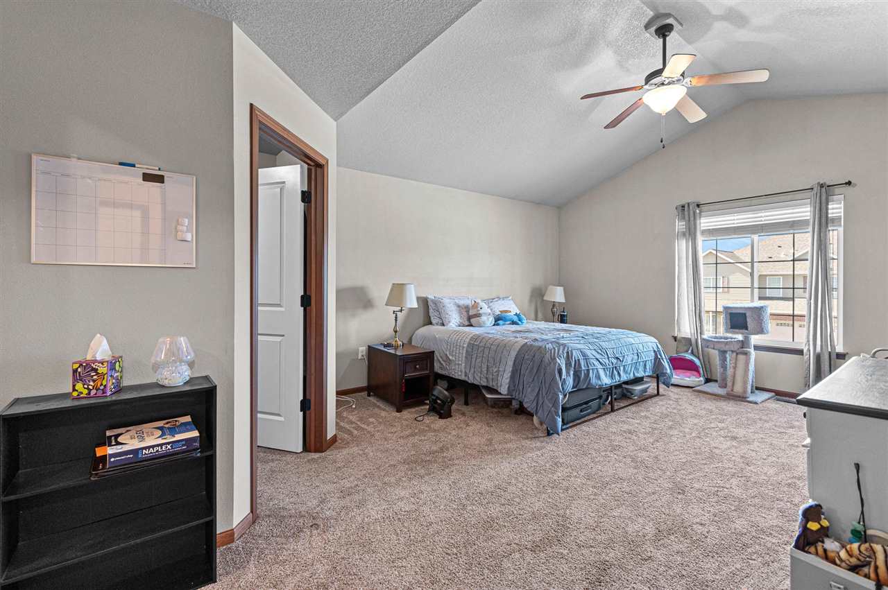 1536 Burr Dr