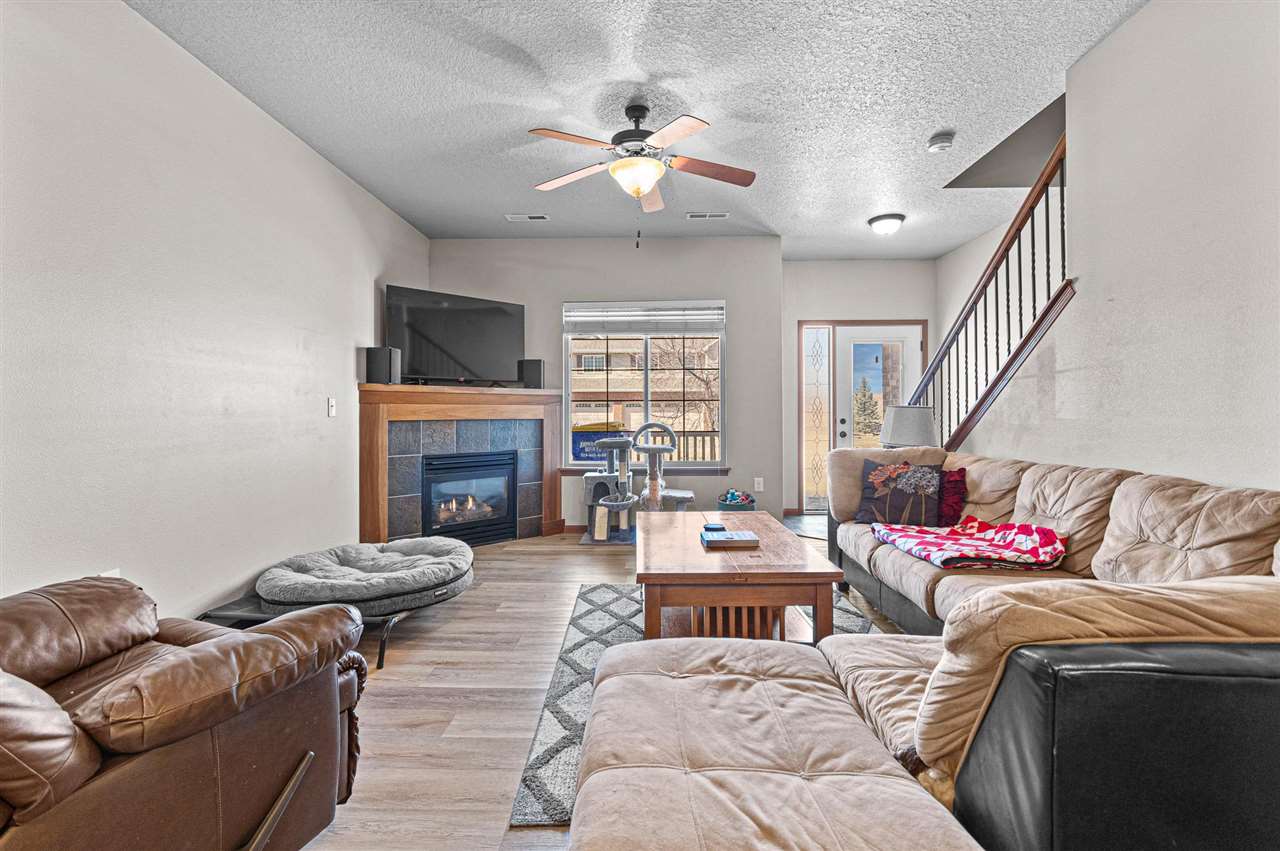 1536 Burr Dr