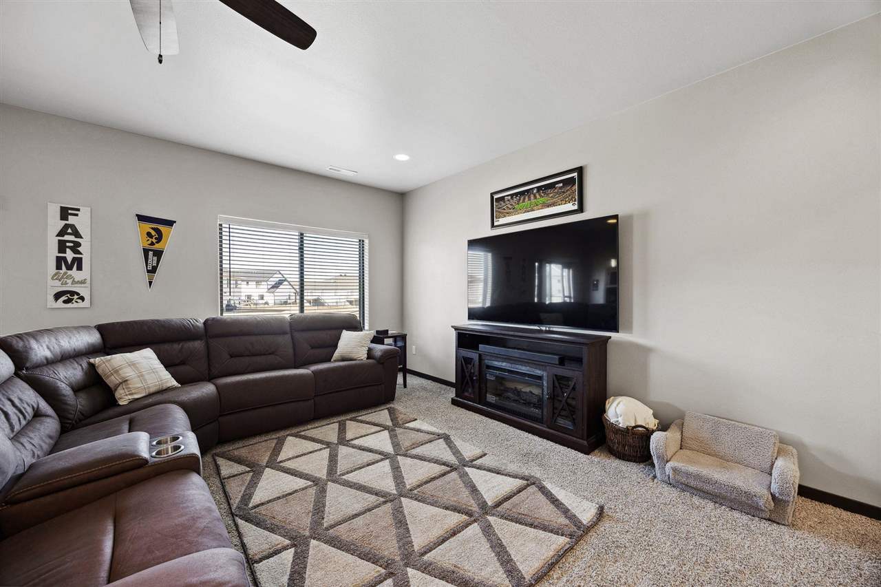 1220 Leann Cir