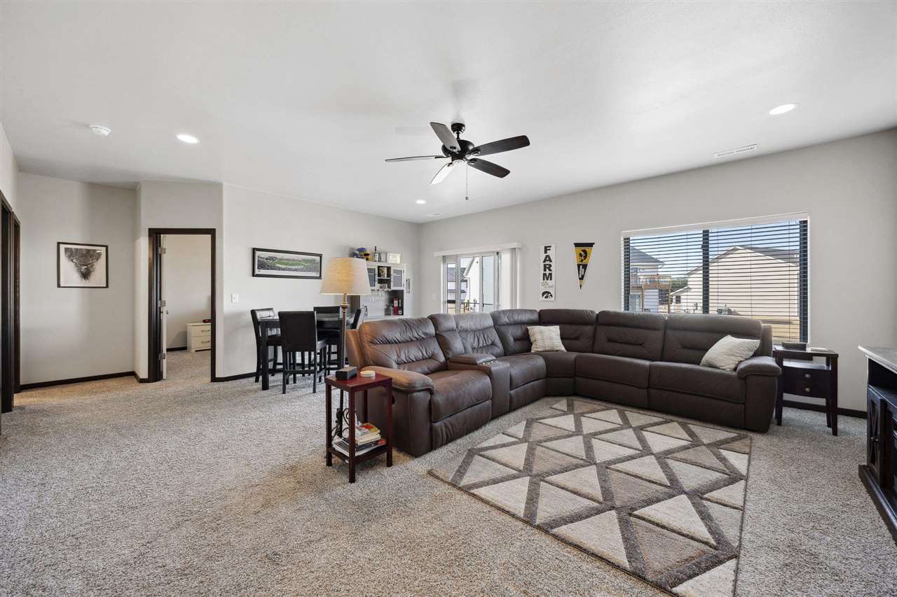 1220 Leann Cir