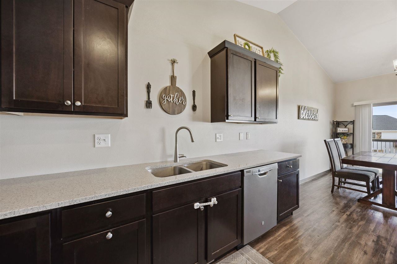 1220 Leann Cir