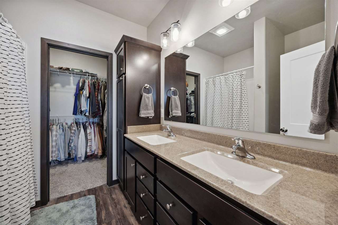 1220 Leann Cir