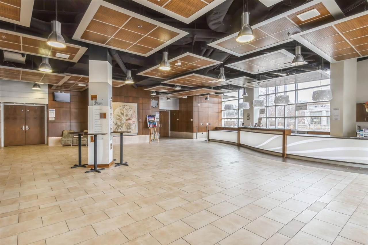 1303 5th St Unit: 402