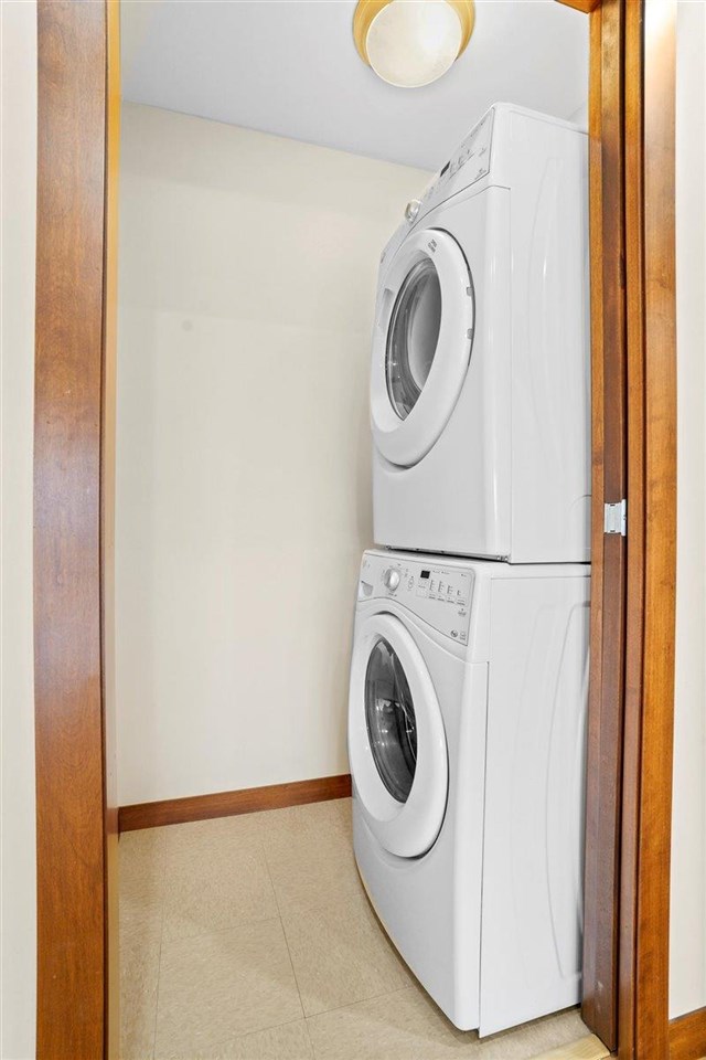 1303 5th St Unit: 402