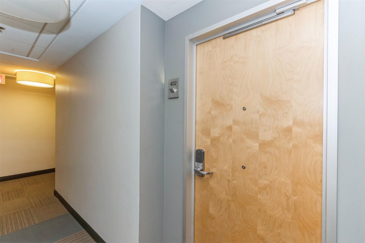 1303 5th St Unit: 402