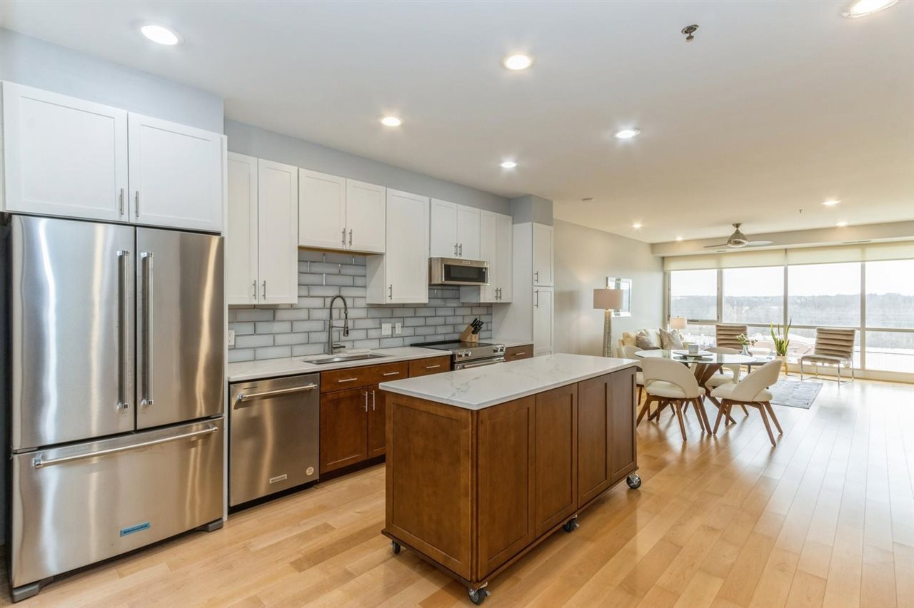 1303 5th St Unit: 402