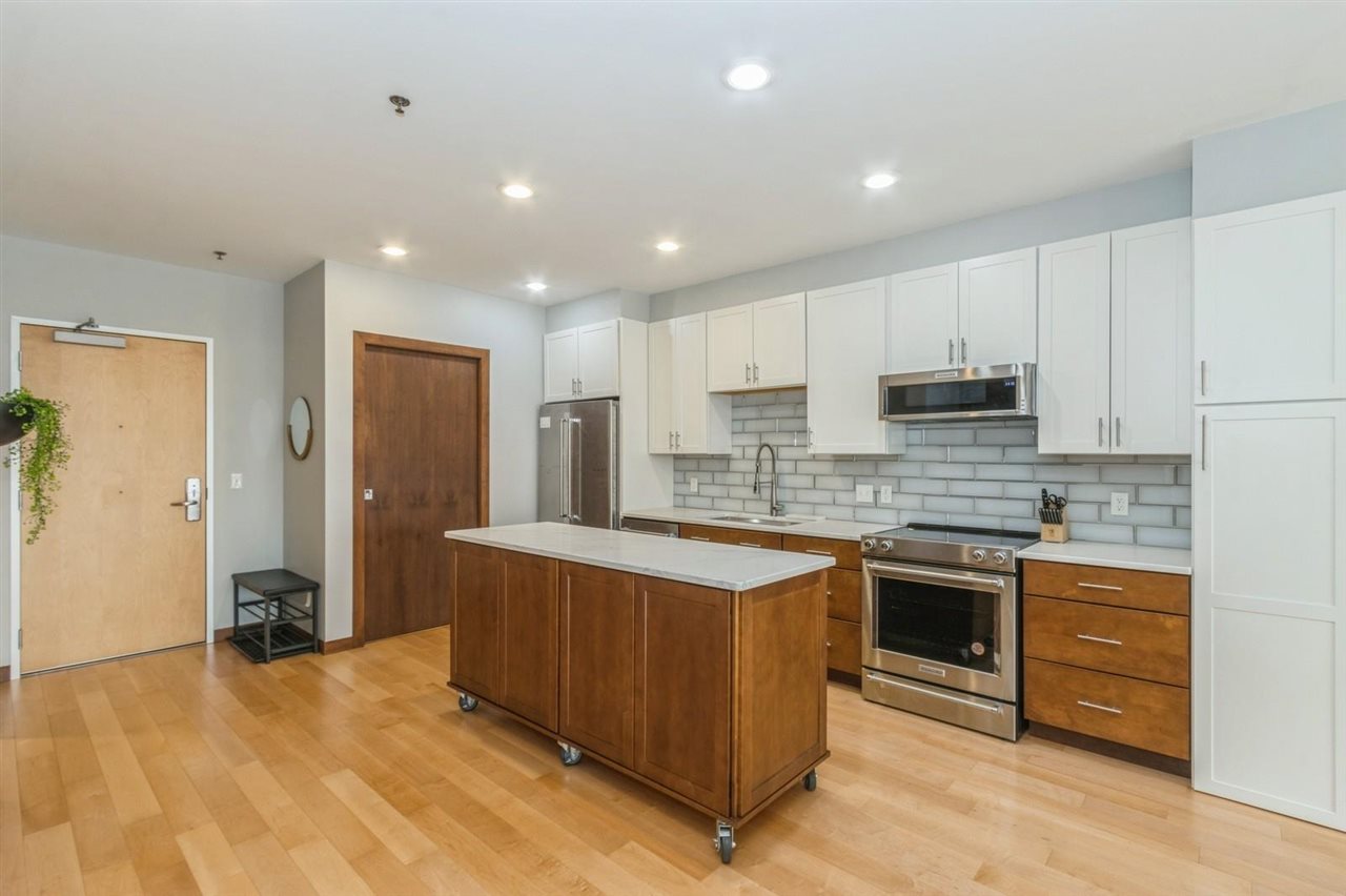 1303 5th St Unit: 402
