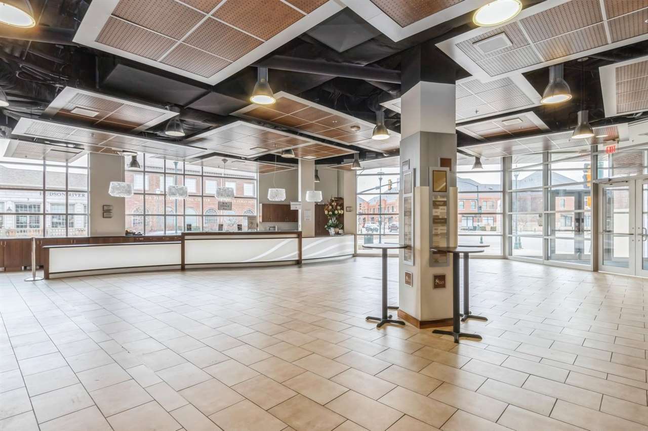 1303 5th St Unit: 402