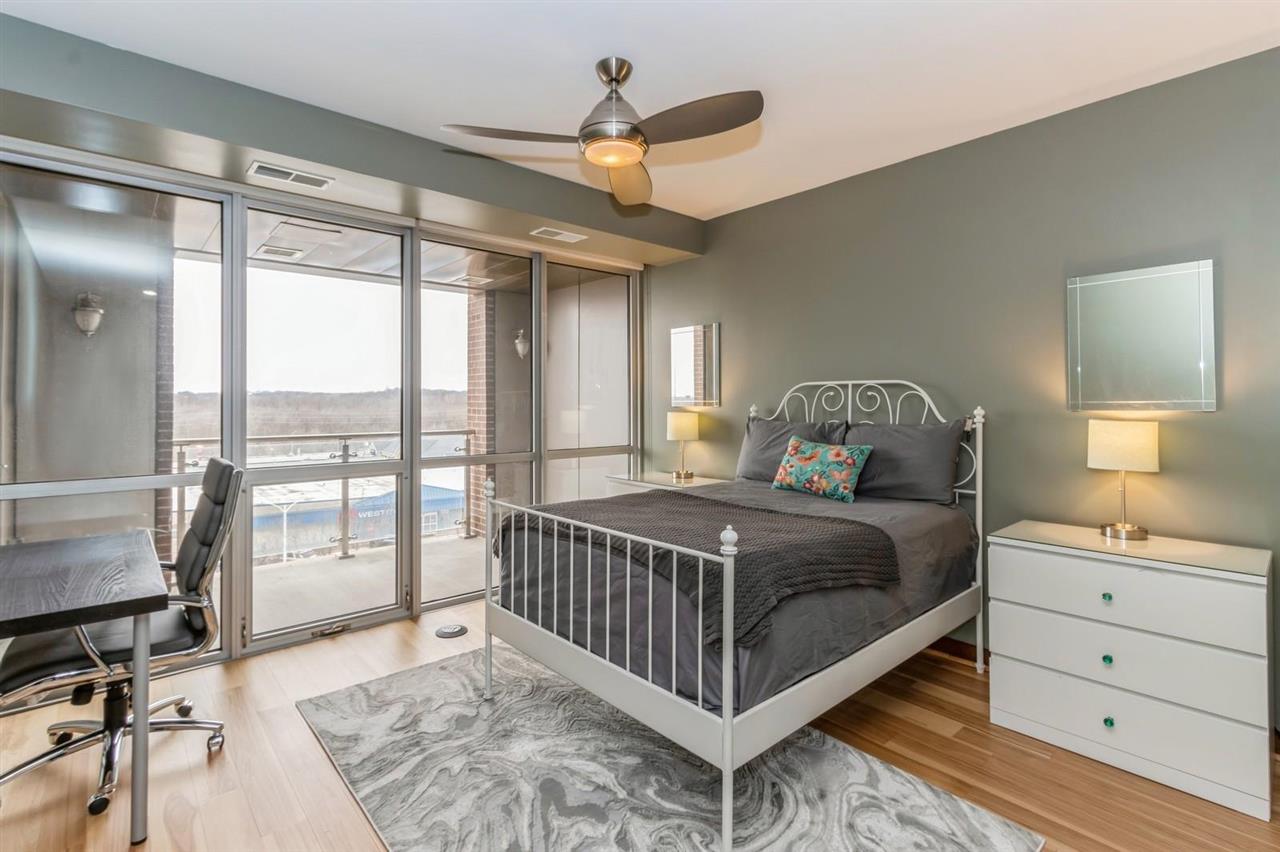 1303 5th St Unit: 402