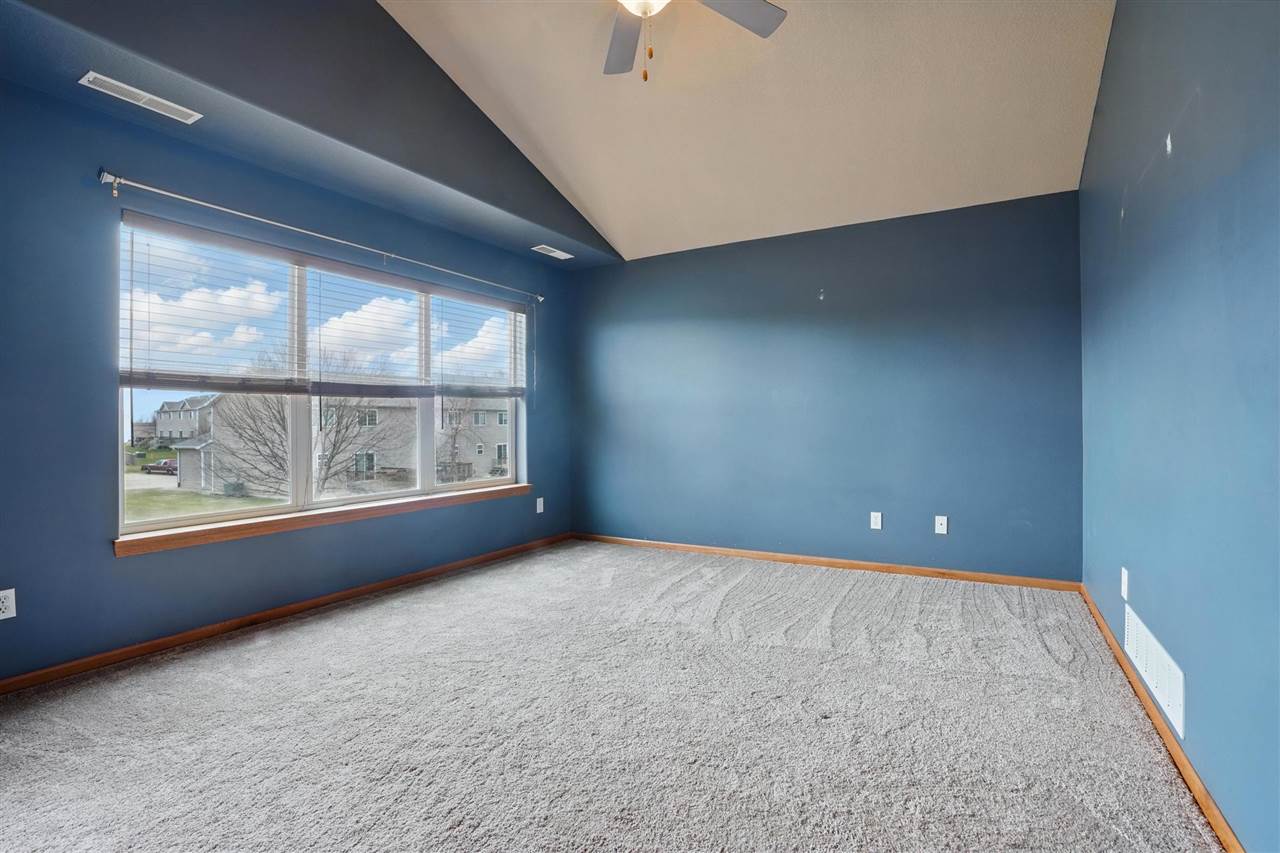 57 N Park Ridge Rd