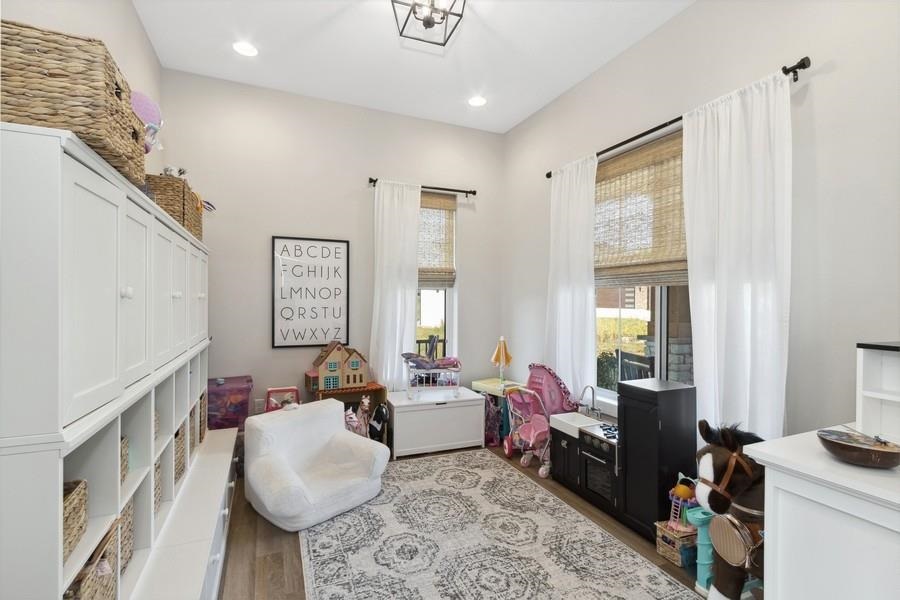 1702 Green Oak Cir