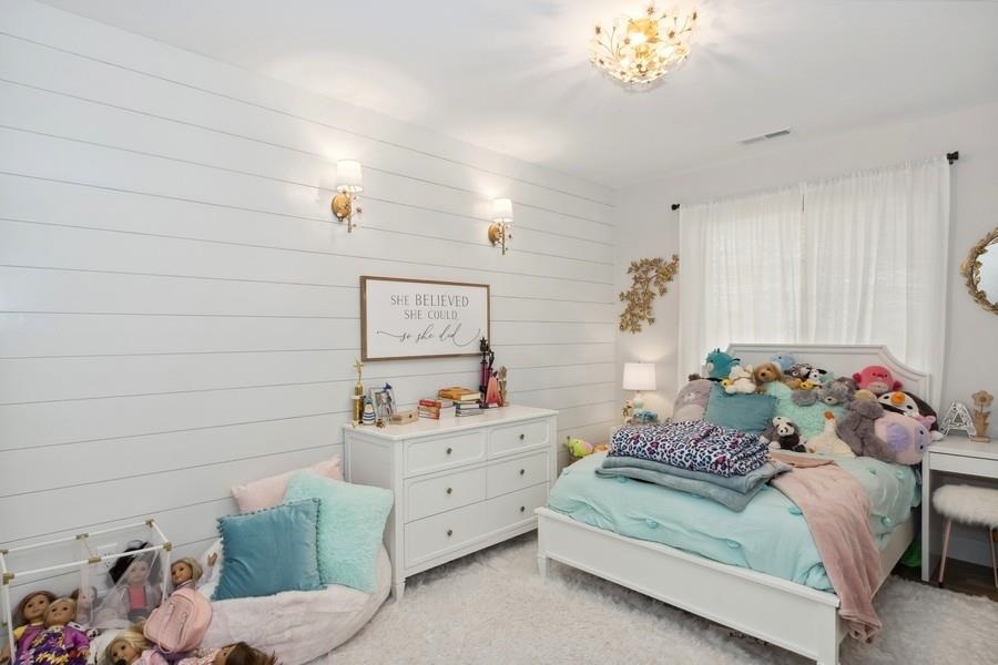 1702 Green Oak Cir