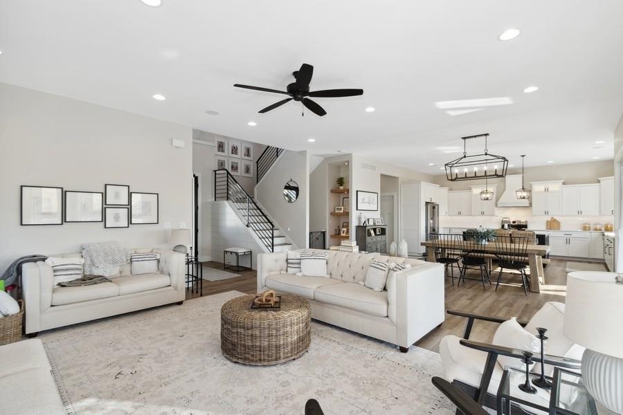 1702 Green Oak Cir