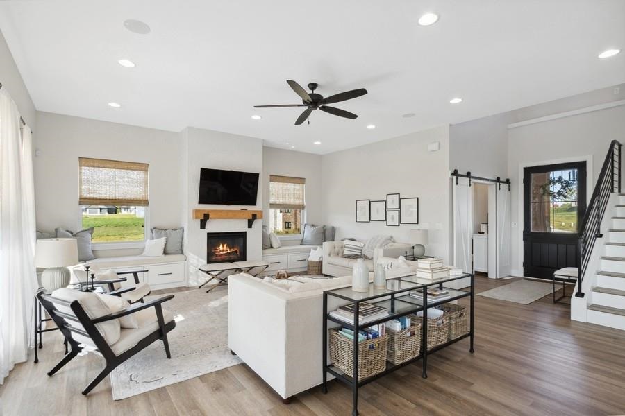 1702 Green Oak Cir