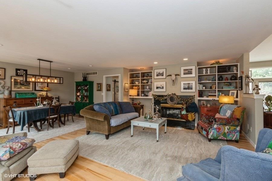 918 Bluffwood Dr