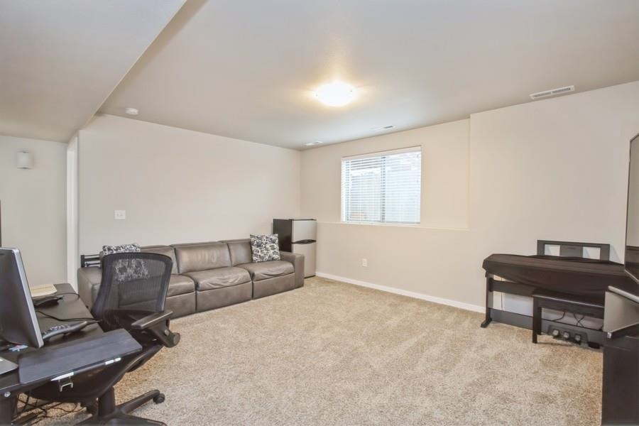 1232 Mary Ln