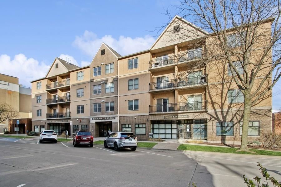 332 S Linn St Unit: 312