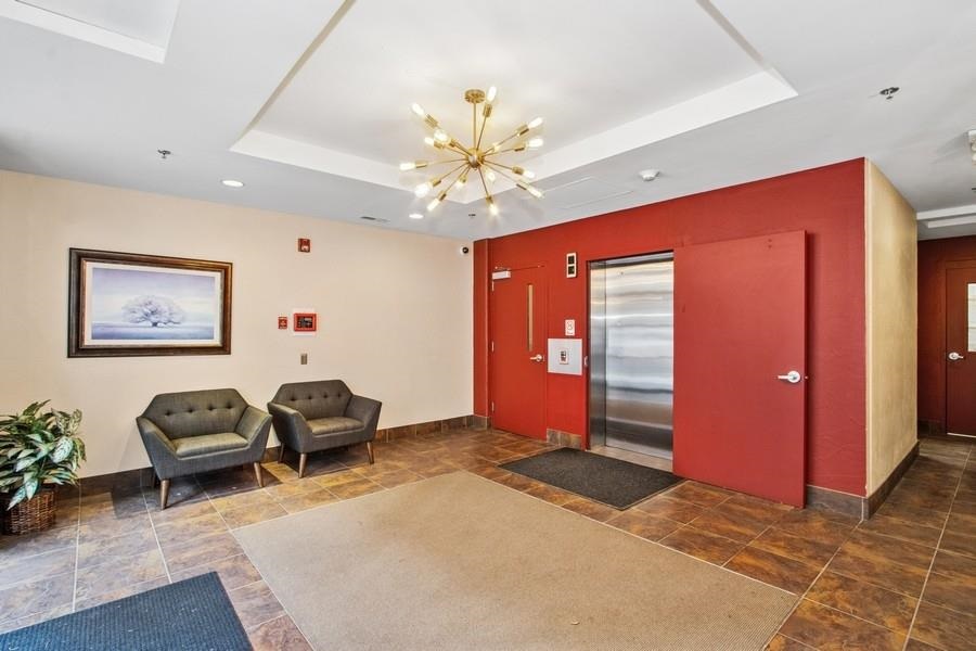 332 S Linn St Unit: 312