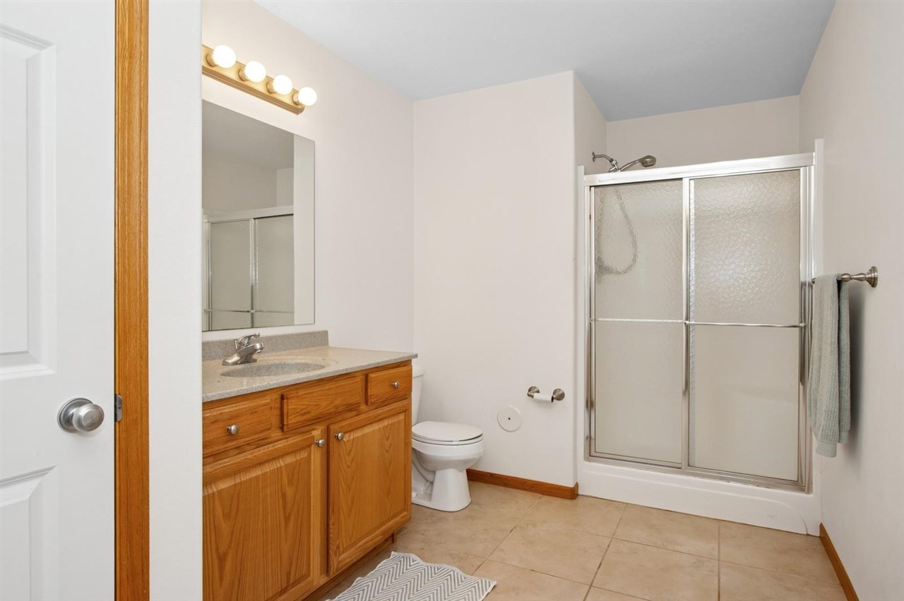 2176 Port Talbot Pl