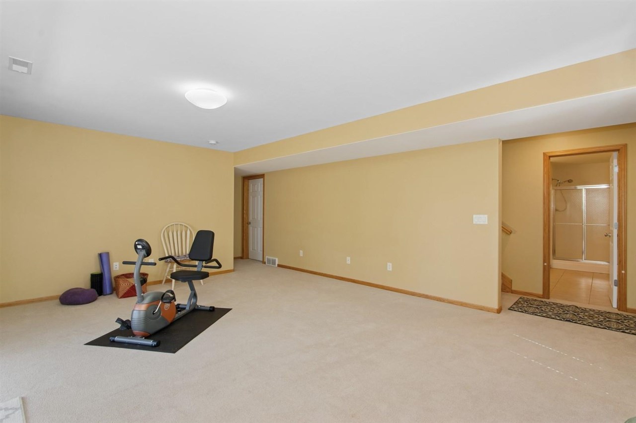 2176 Port Talbot Pl