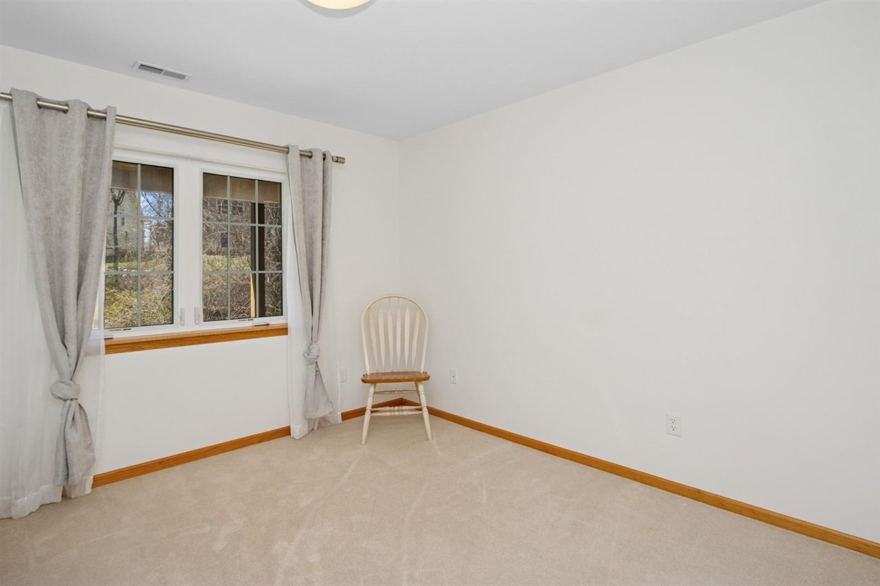 2176 Port Talbot Pl
