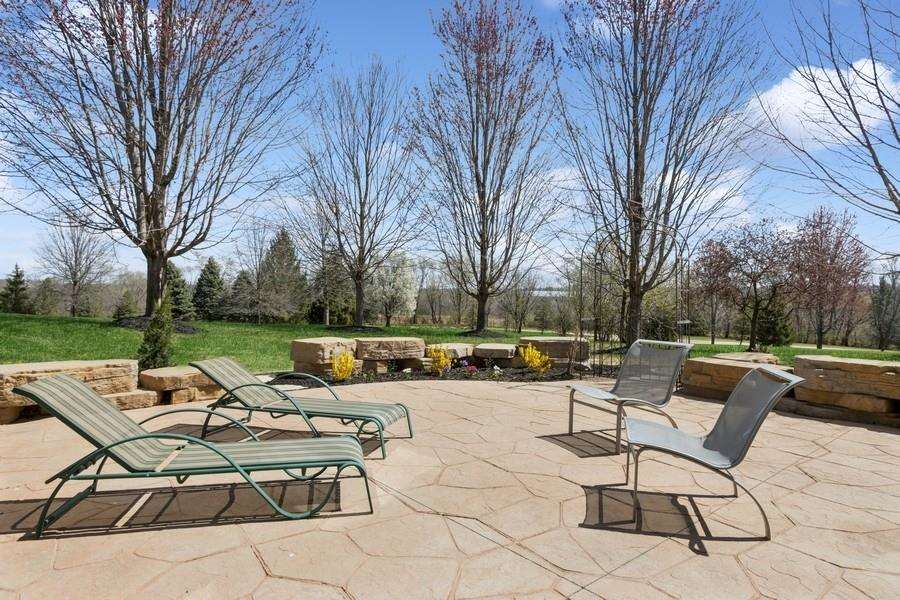 449 Butternut Ln