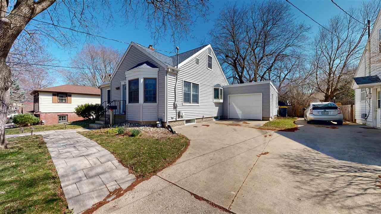 312 Fairview Ave
