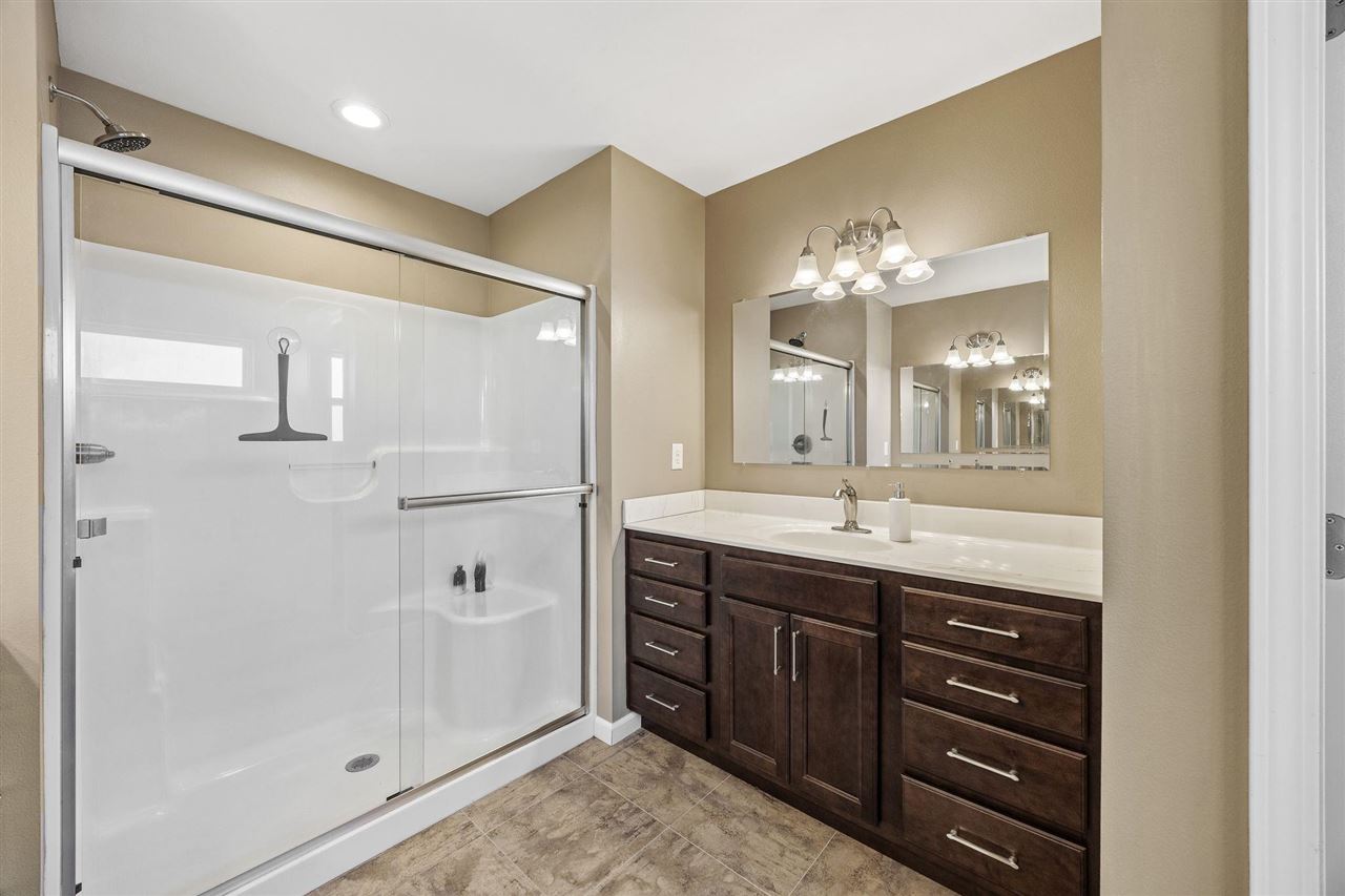 1218 Langenberg Ave
