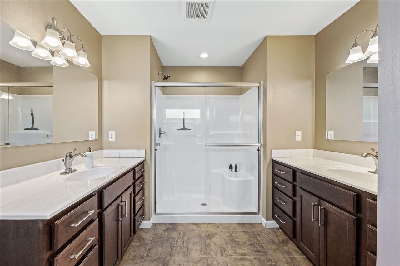 1218 Langenberg Ave