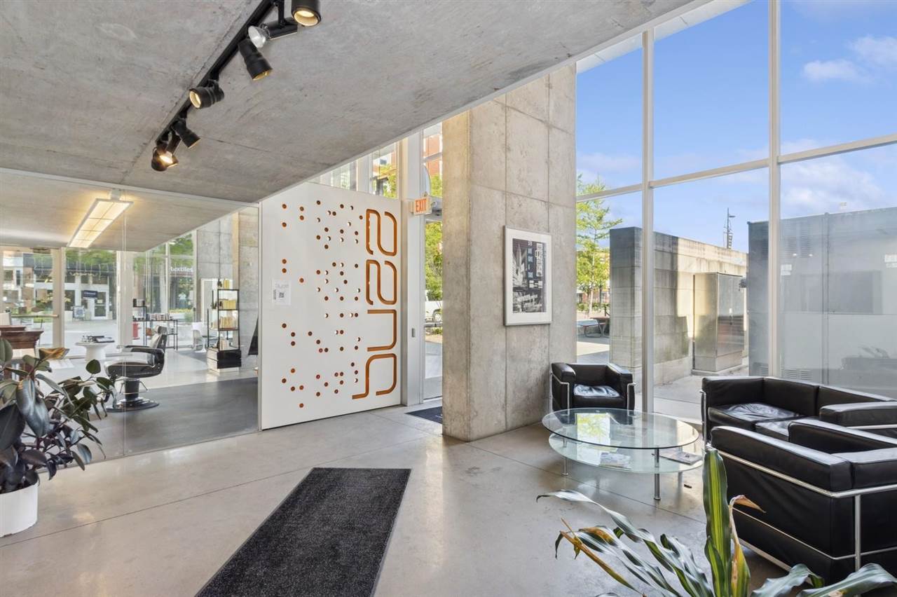 201 E Washington St Unit: No. 501