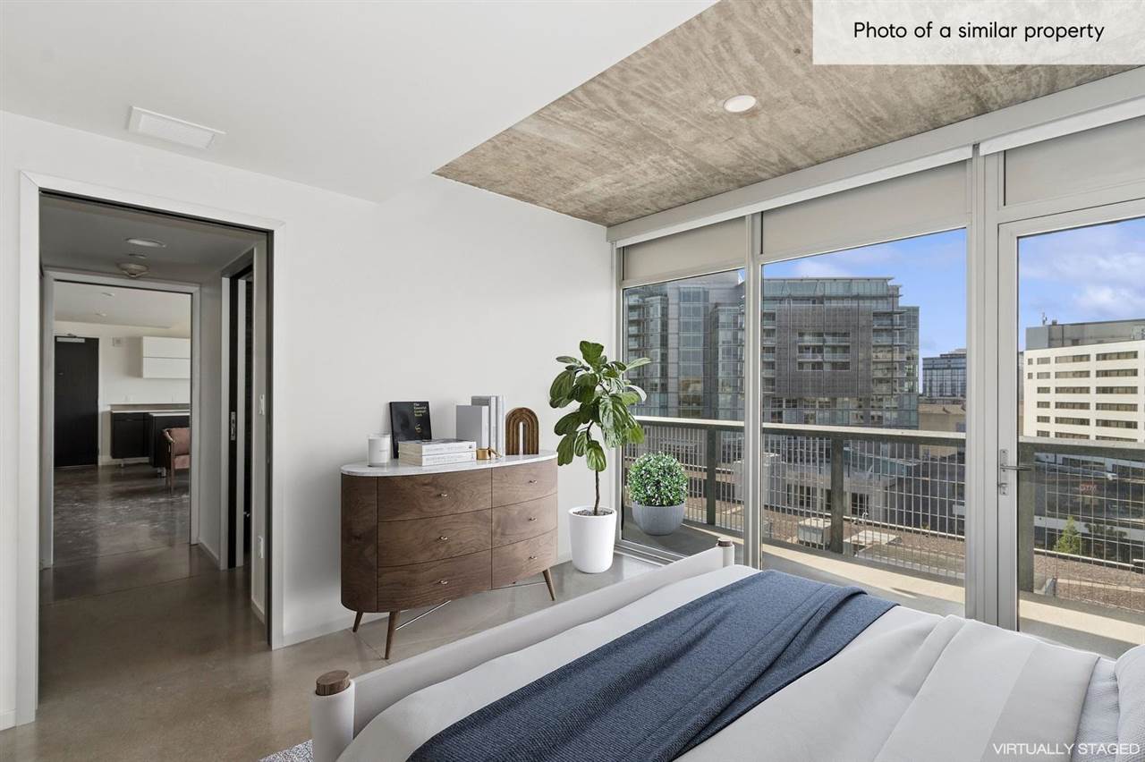 201 E Washington St Unit: No. 501