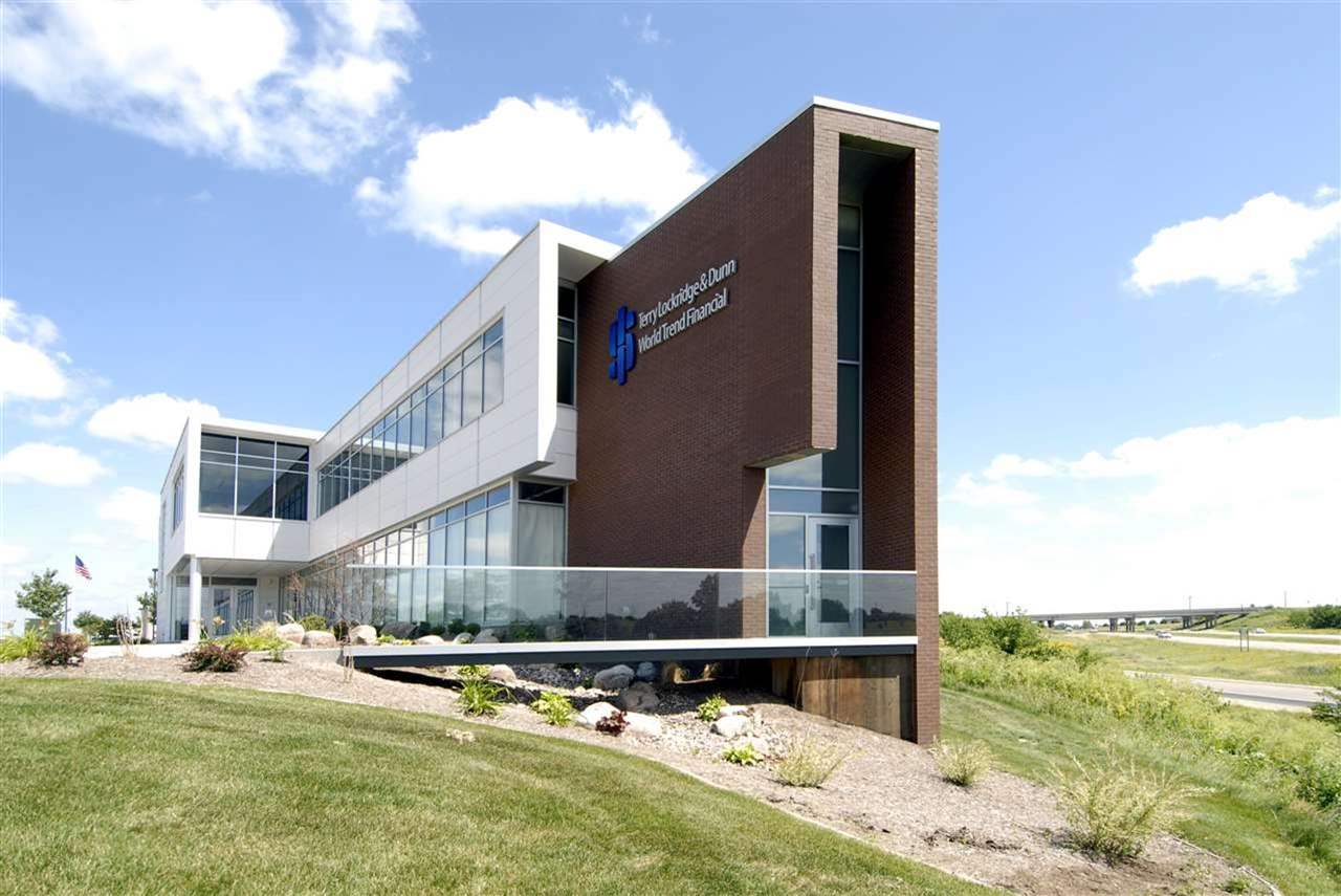 2225 Mormon Trek Blvd Unit: 205