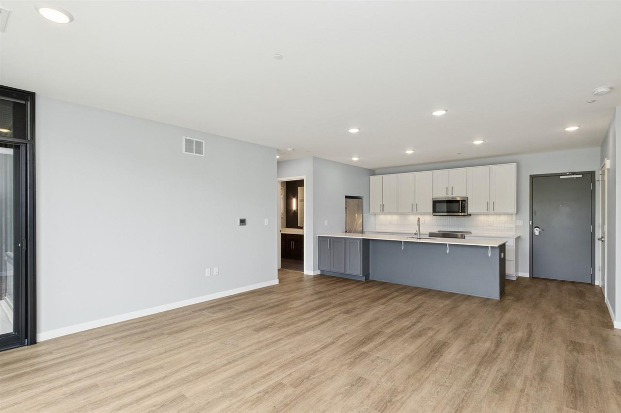 1 University Way Unit: No. 214