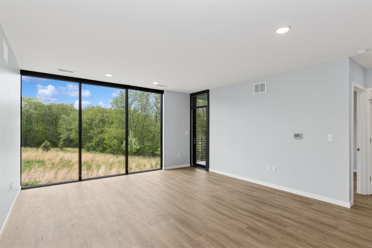 1 University Way Unit: No. 214