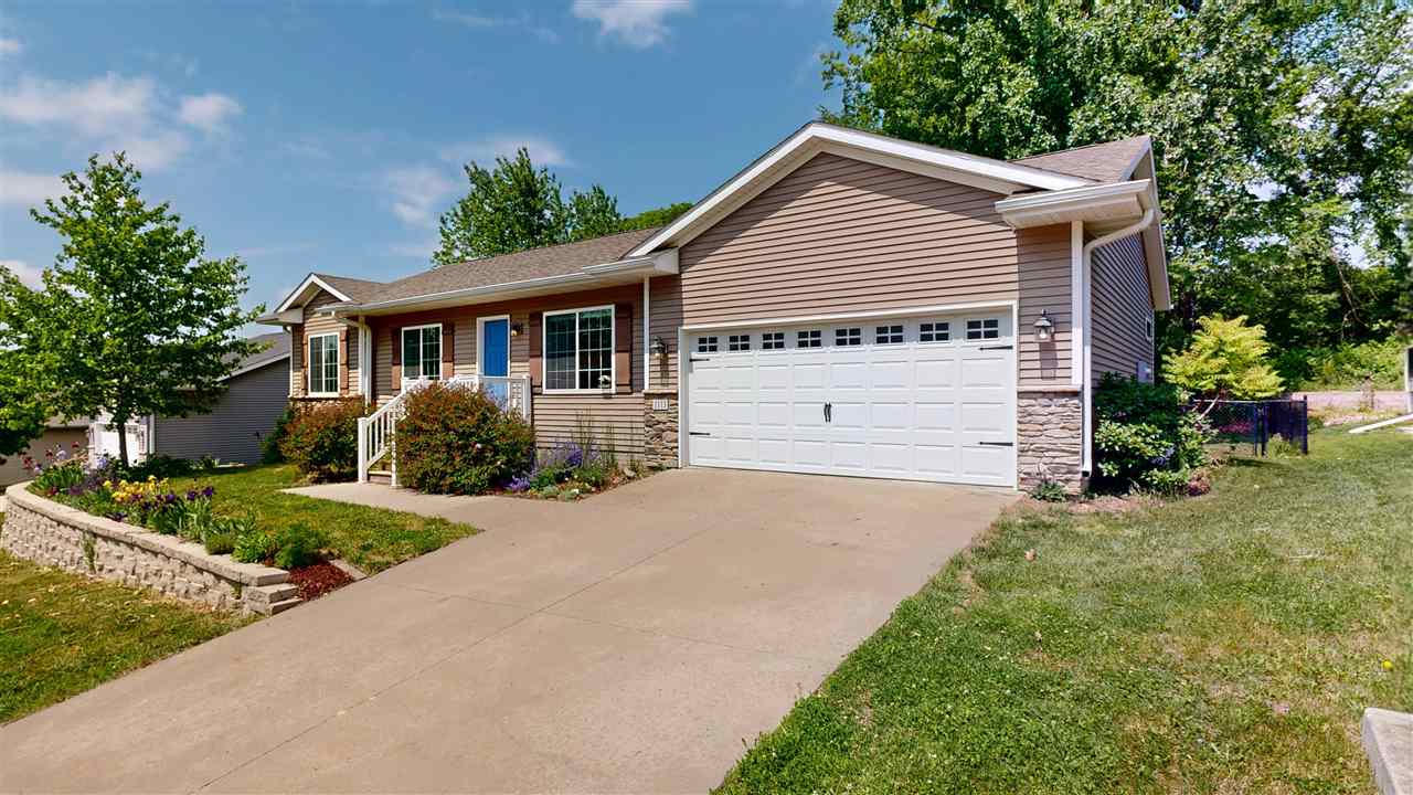 1113 Manitou Trl