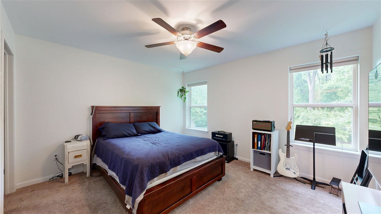 1113 Manitou Trl