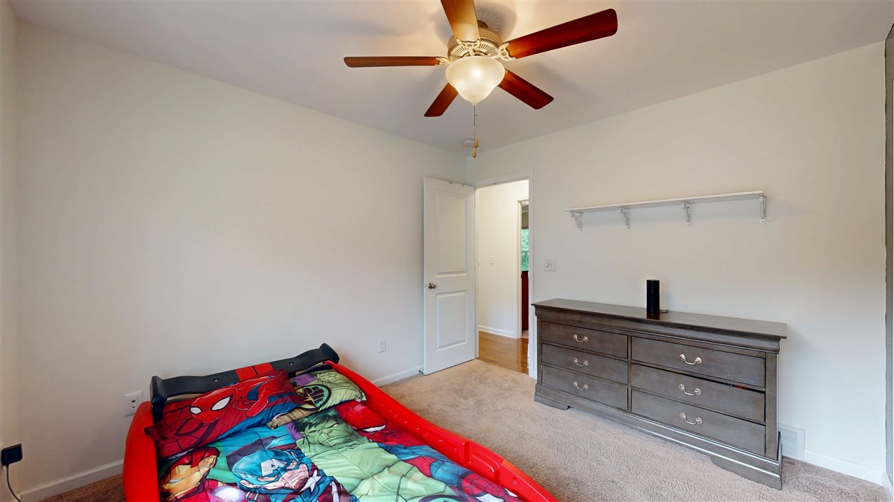 1113 Manitou Trl