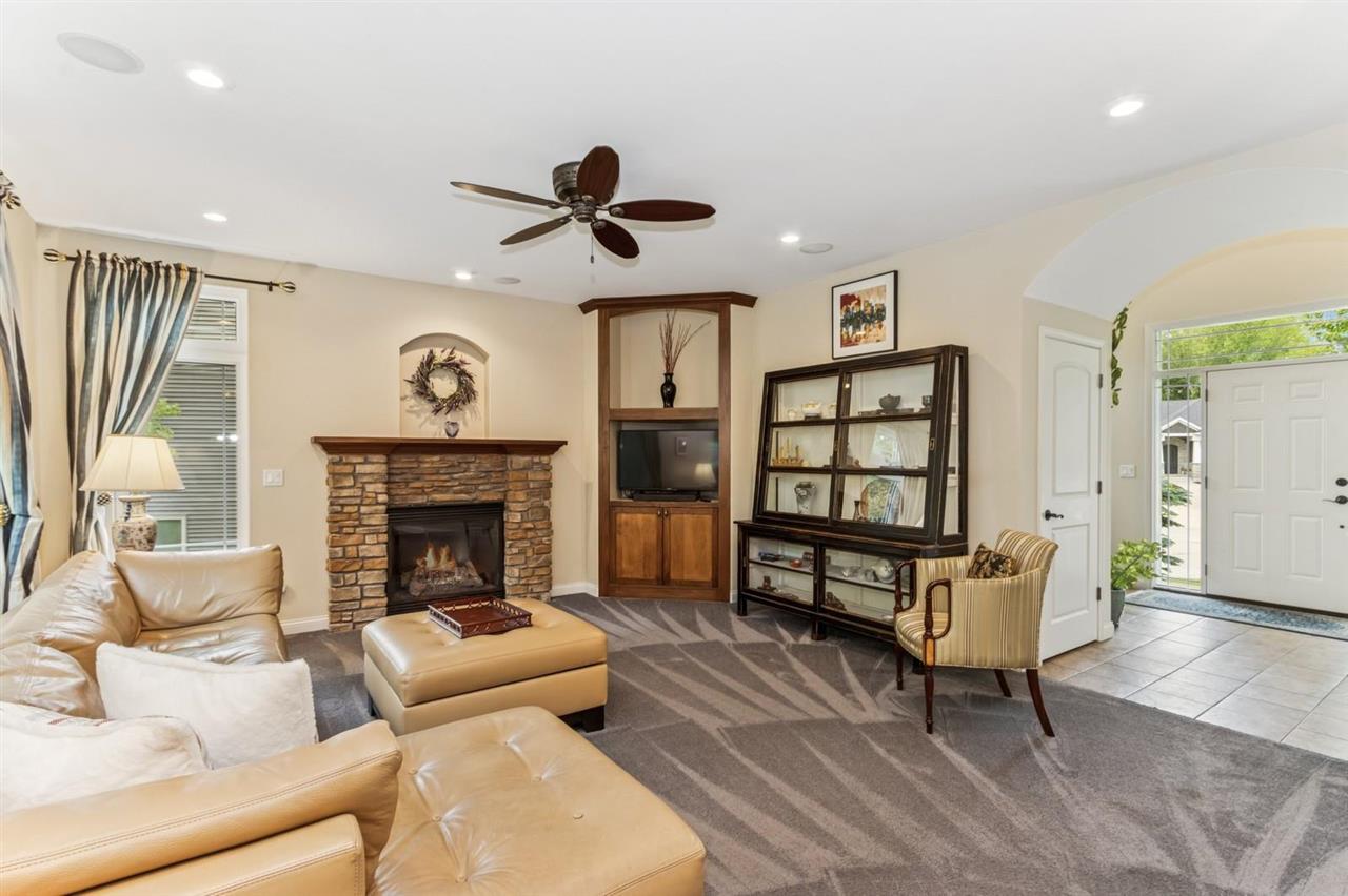 2007 Wedgewood Pl
