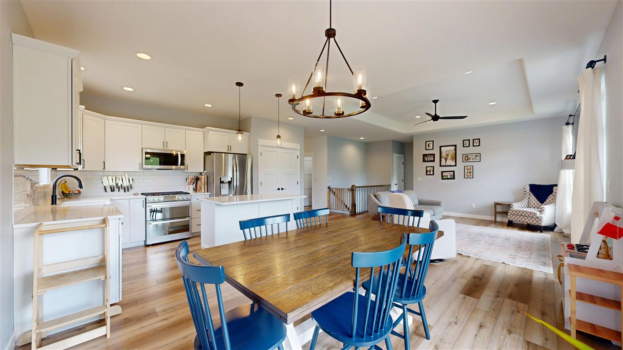 1002 Iris Ave